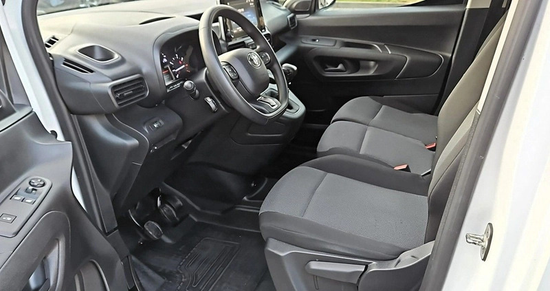 Toyota Proace City cena 99900 przebieg: 76084, rok produkcji 2022 z Sianów małe 301